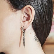 APM Single SMILE Morse Code Earring - White Silver AE12865OX