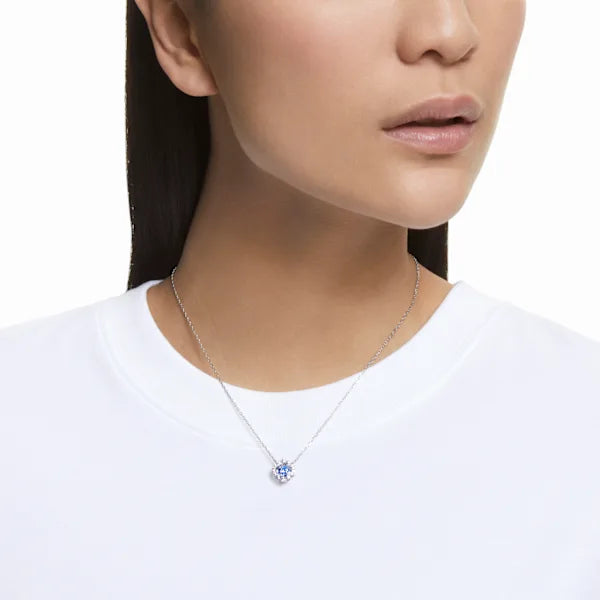 Swarovski Una necklace Clover, Blue, Rhodium plated 5642927